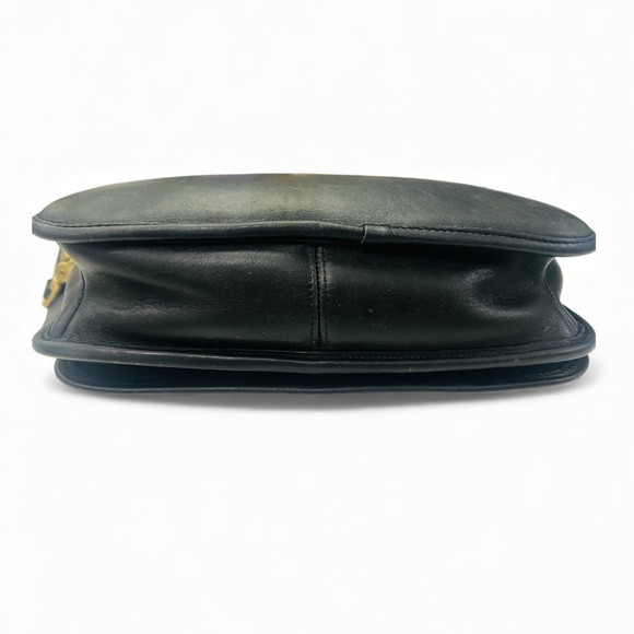 Vintage Coach 945 Black Glove Tanned Leather Cross Body Turn lock Flap Black - Picture 3 of 7